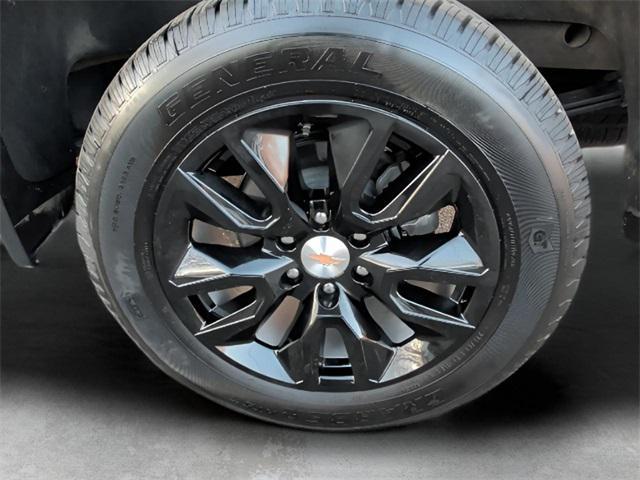 used 2025 Chevrolet Silverado 1500 car, priced at $42,988