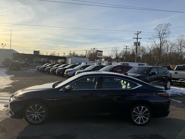 used 2019 Lexus ES 350 car, priced at $27,988