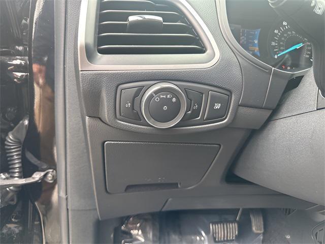used 2024 Ford Edge car, priced at $31,646