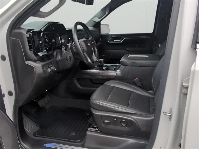 used 2022 Chevrolet Silverado 1500 car, priced at $41,660