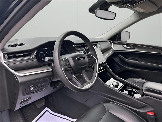 used 2023 Jeep Grand Cherokee car, priced at $29,220
