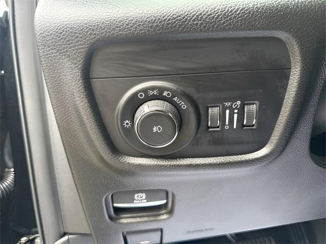 used 2023 Jeep Grand Cherokee car, priced at $29,220