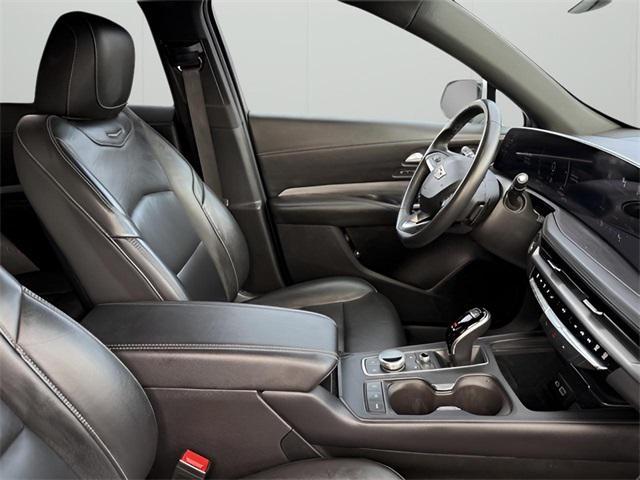 used 2024 Cadillac XT4 car, priced at $32,994