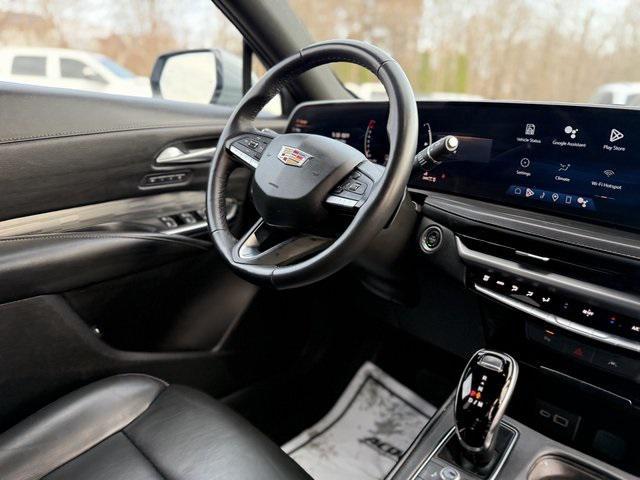 used 2024 Cadillac XT4 car, priced at $34,469