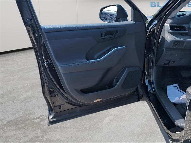 used 2024 Toyota Highlander car, priced at $32,988