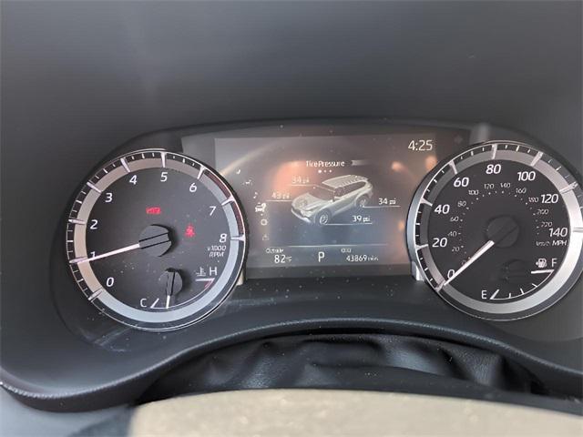 used 2024 Toyota Highlander car, priced at $32,988