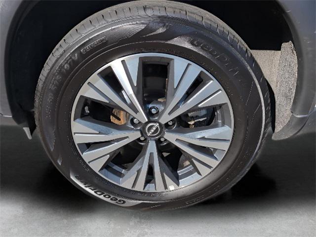 used 2023 Nissan Rogue car, priced at $18,526