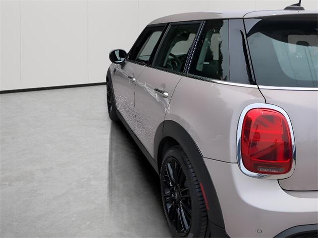used 2024 MINI Hardtop car, priced at $24,174