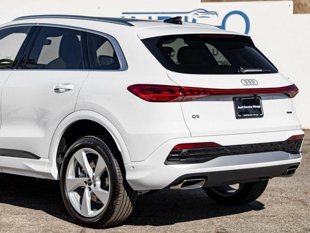 new 2025 Audi Q5 car, priced at $60,645