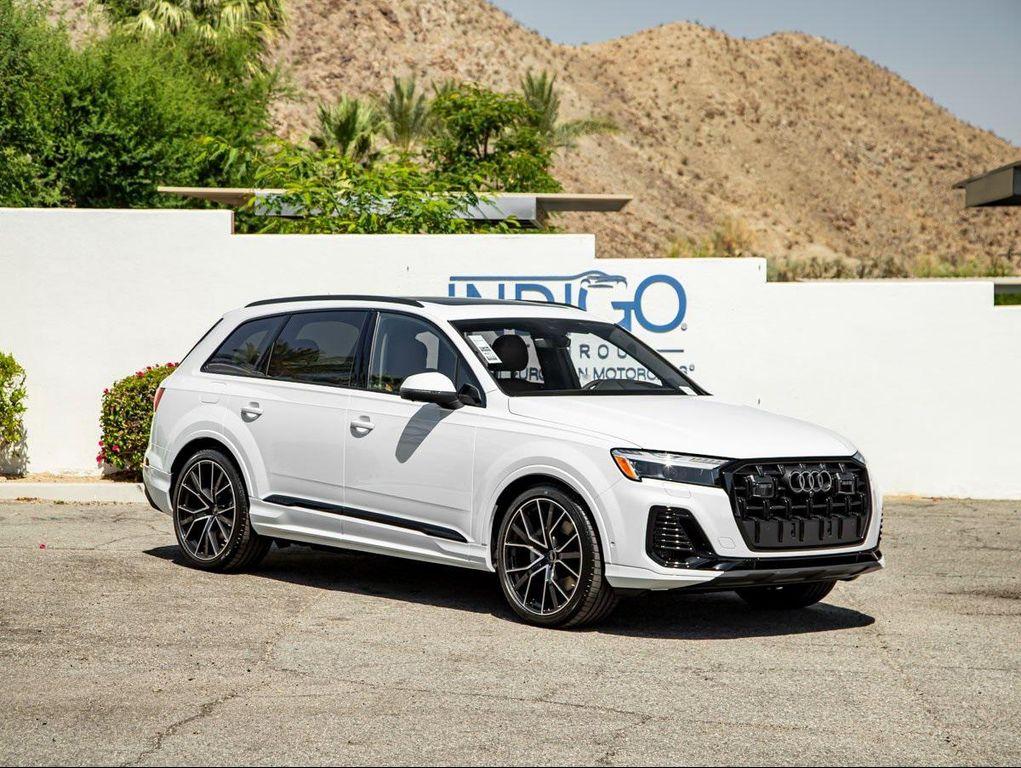 new 2025 Audi Q7 car, priced at $84,375