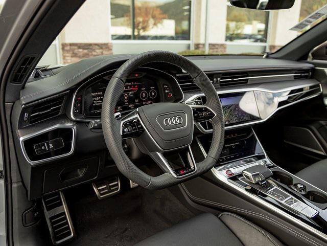 new 2025 Audi RS 6 Avant car, priced at $152,025