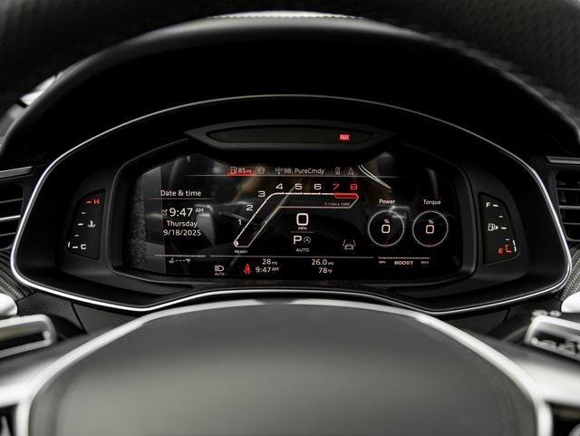new 2025 Audi RS 6 Avant car, priced at $152,025