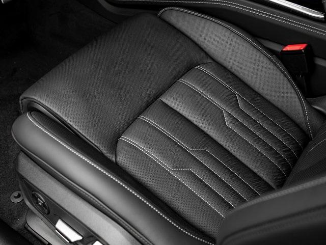 new 2025 Audi RS 6 Avant car, priced at $152,025