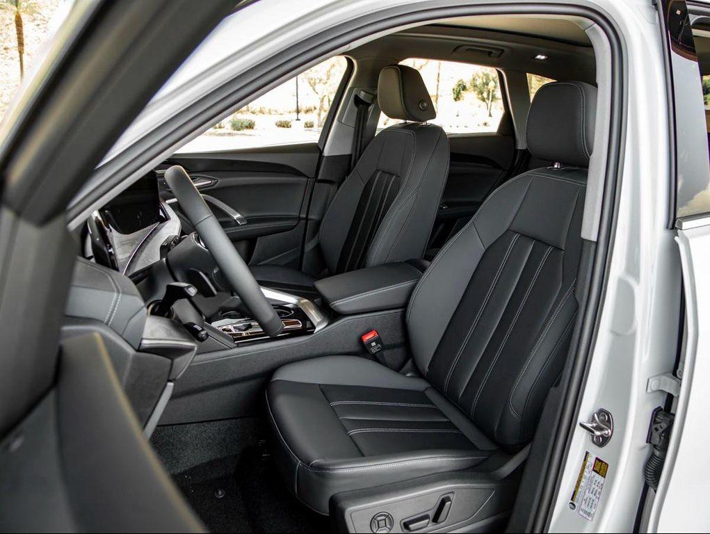 new 2025 Audi Q5 car, priced at $60,200