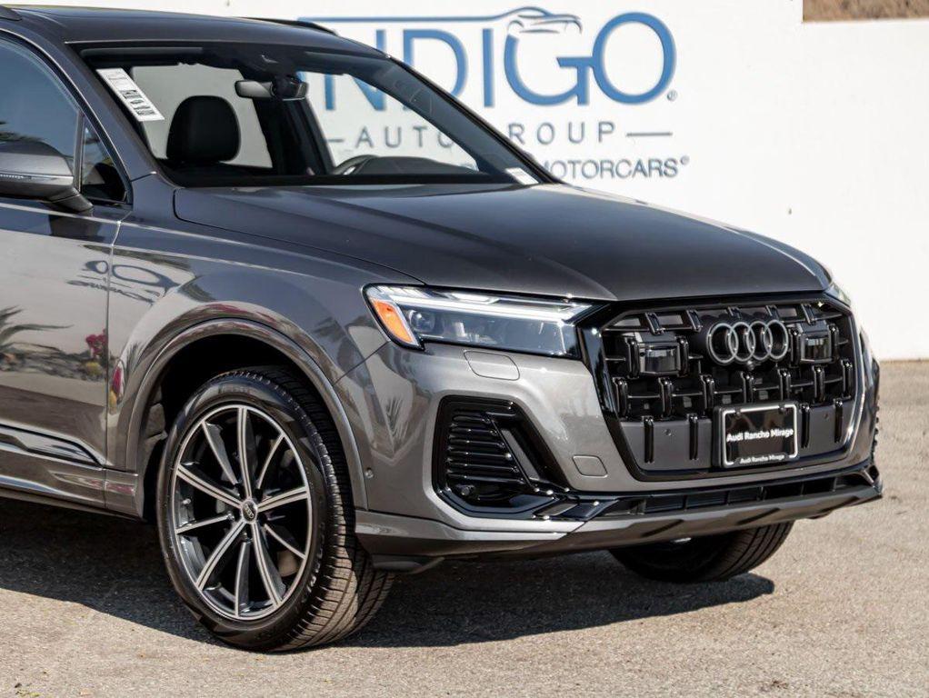new 2025 Audi Q7 car, priced at $72,360