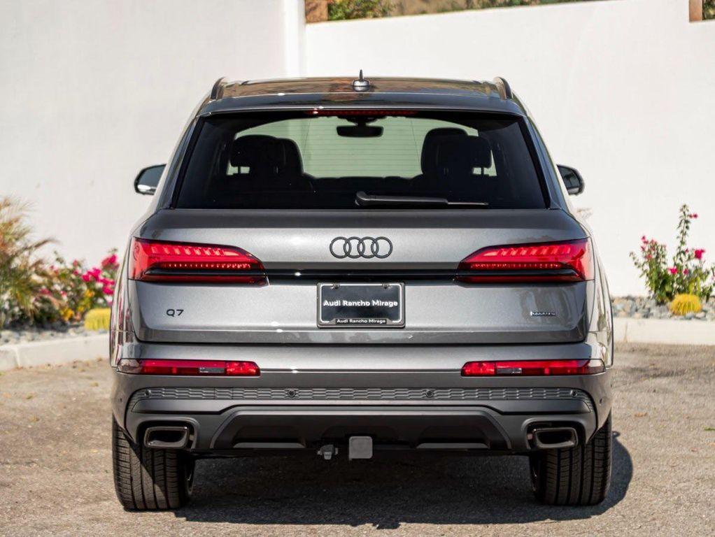 new 2025 Audi Q7 car, priced at $72,360