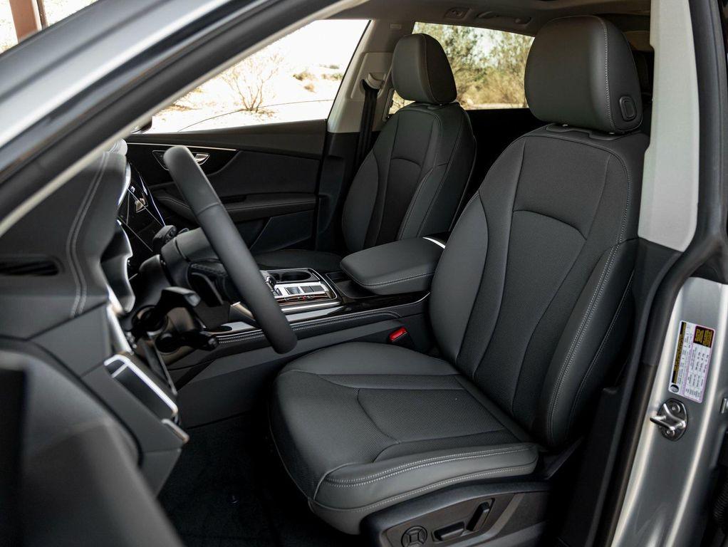 new 2025 Audi Q8 car, priced at $84,430