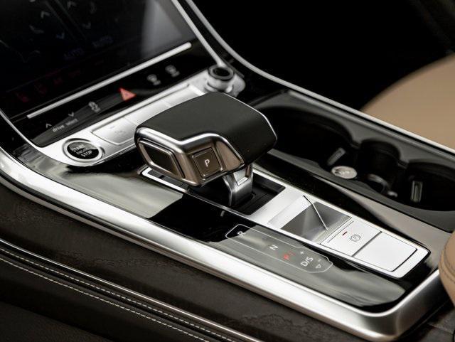 new 2025 Audi Q8 car, priced at $86,830