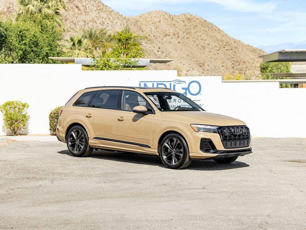 new 2025 Audi Q7 car, priced at $92,915