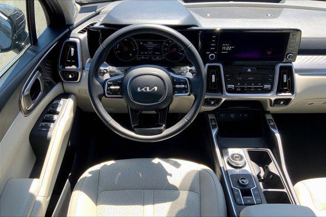 used 2023 Kia Sorento Hybrid car, priced at $30,990