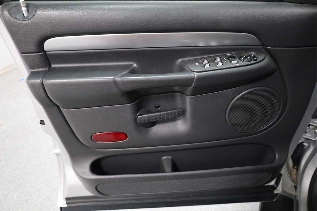 used 2005 Dodge Ram 1500 car