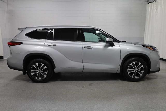 used 2022 Toyota Highlander car, priced at $31,749