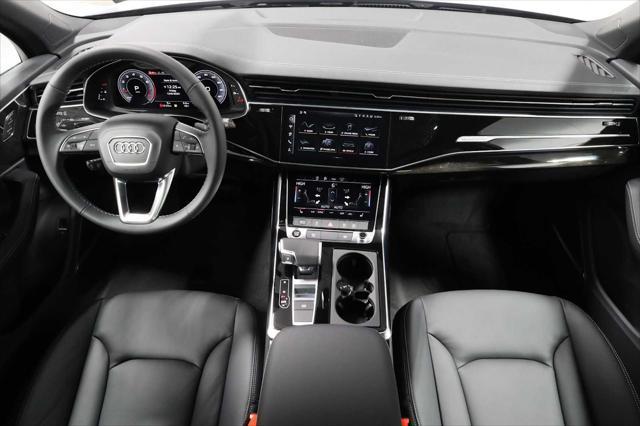 new 2025 Audi Q7 car, priced at $74,645