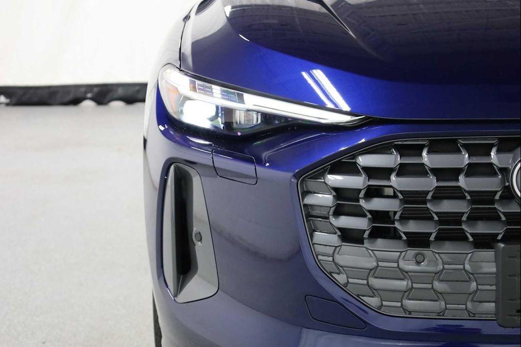 new 2025 Audi Q5 car, priced at $61,950