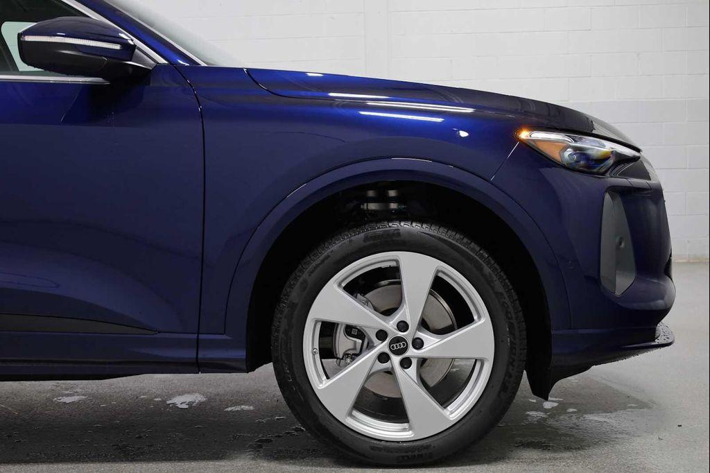 new 2025 Audi Q5 car, priced at $61,950