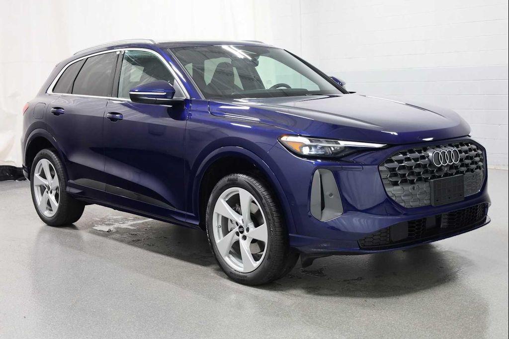 new 2025 Audi Q5 car, priced at $61,950
