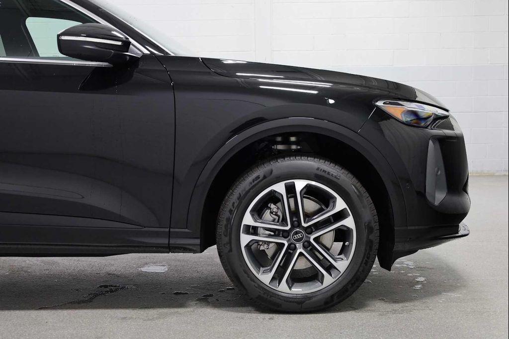 new 2025 Audi Q5 car, priced at $57,435