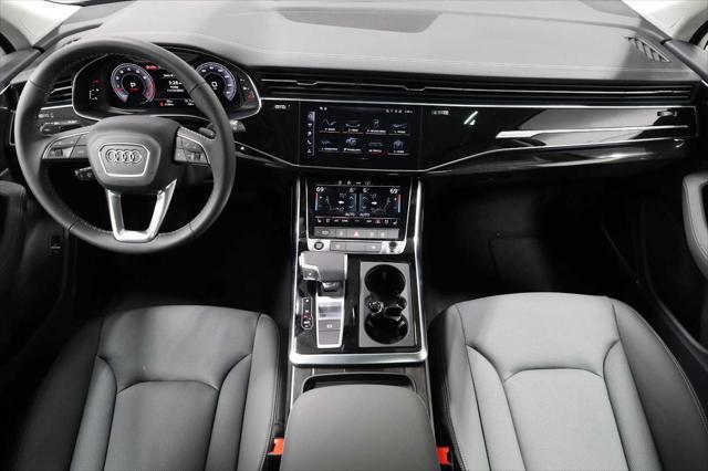 new 2025 Audi Q7 car, priced at $77,520