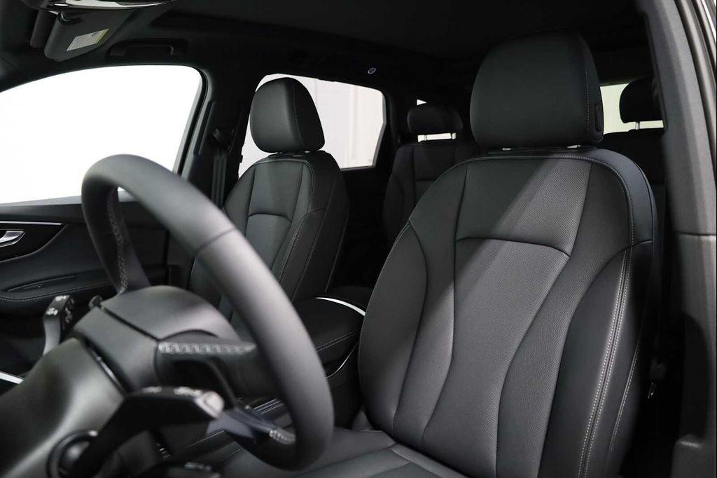 new 2025 Audi Q7 car, priced at $76,350