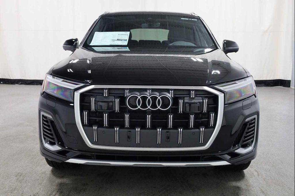 new 2025 Audi Q7 car, priced at $76,350