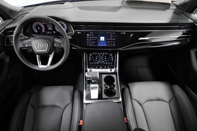 new 2025 Audi Q7 car, priced at $88,655