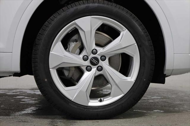 new 2025 Audi Q5 car, priced at $59,625