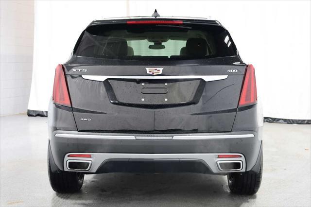 used 2022 Cadillac XT5 car, priced at $32,999