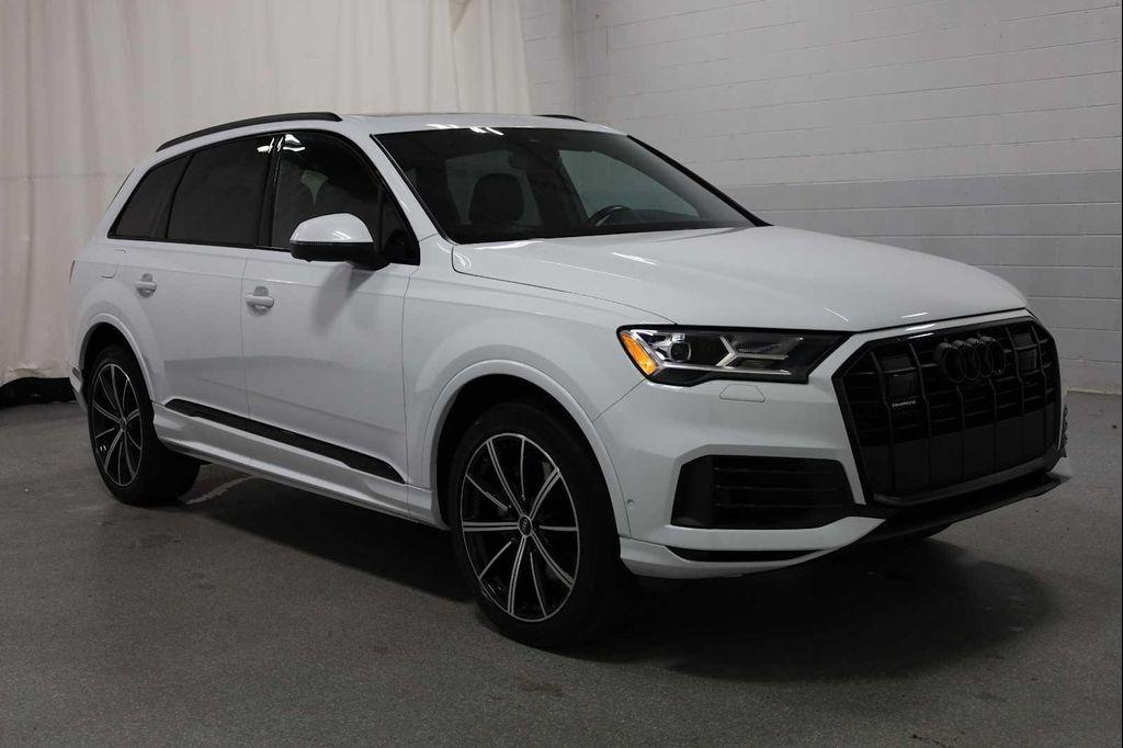 used 2022 Audi Q7 car, priced at $38,999