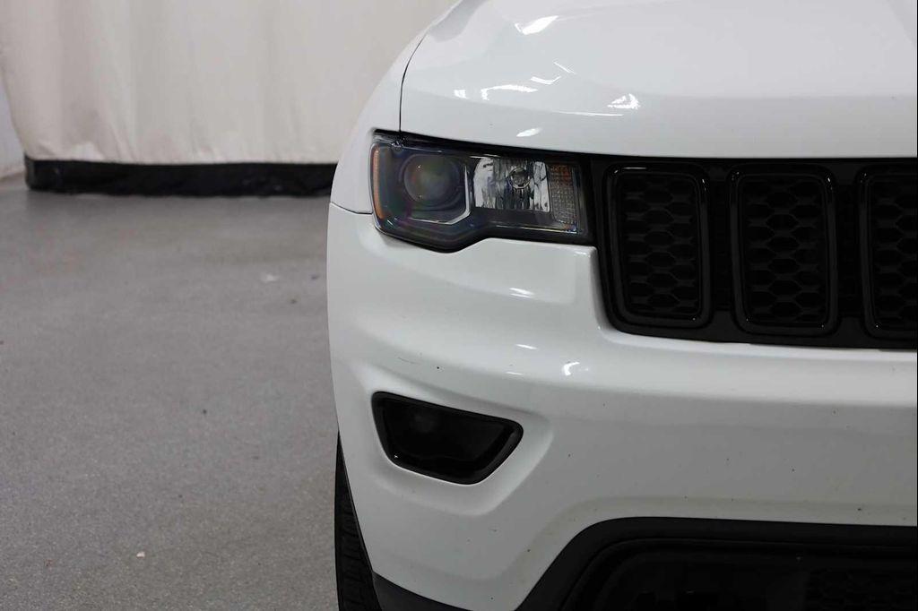 used 2018 Jeep Grand Cherokee car, priced at $17,999