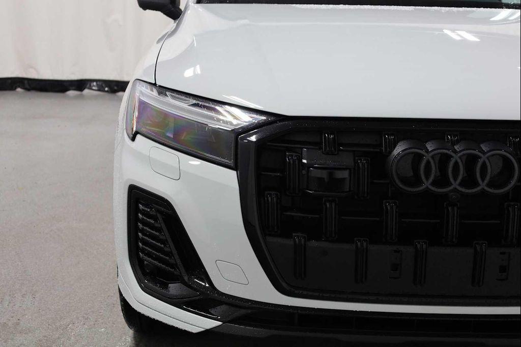 new 2026 Audi Q7 car, priced at $68,490