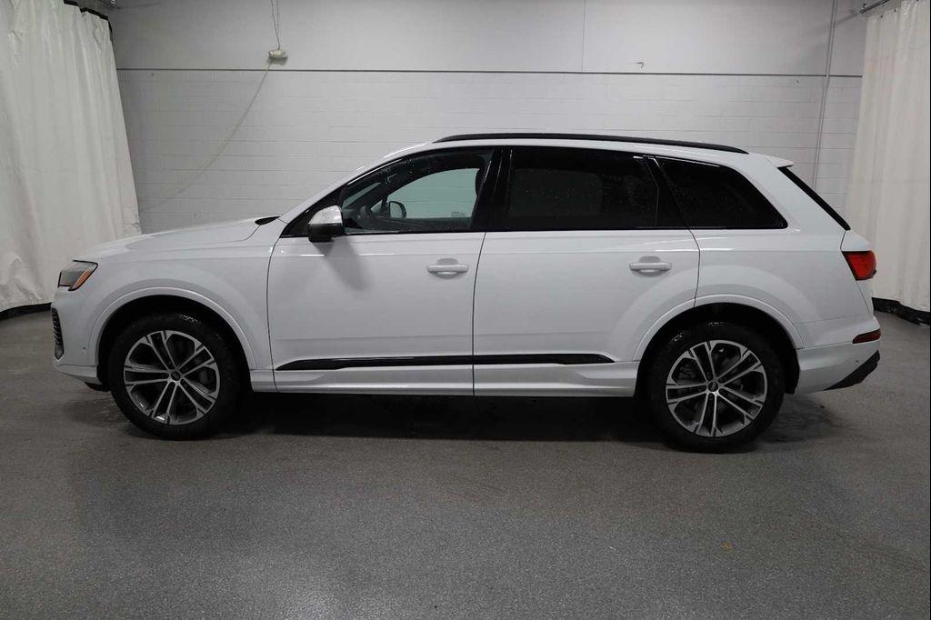 new 2026 Audi Q7 car, priced at $68,490