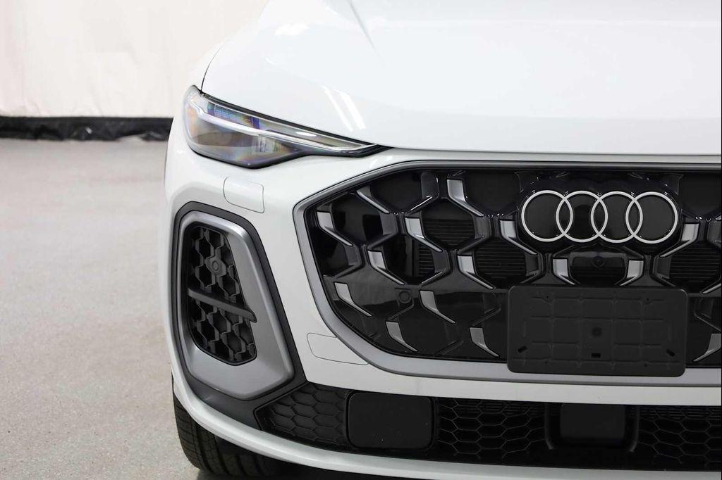 new 2025 Audi Q5 car, priced at $64,050