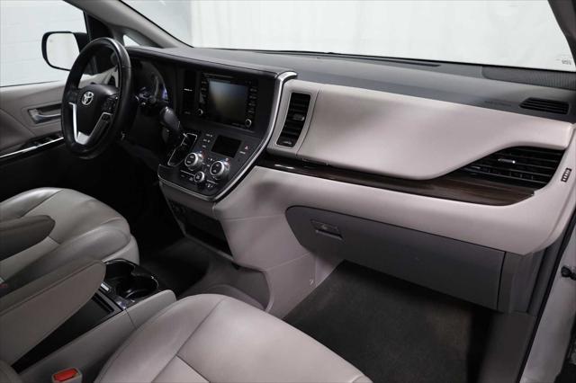 used 2019 Toyota Sienna car