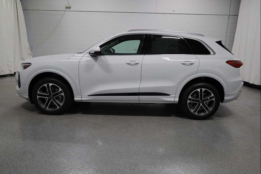 new 2025 Audi Q5 car, priced at $60,500