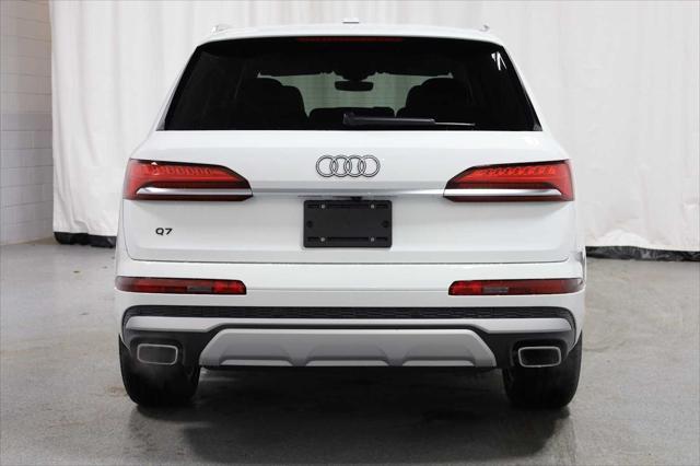 new 2025 Audi Q7 car, priced at $69,305