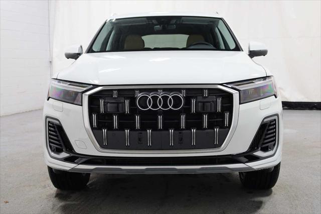 new 2025 Audi Q7 car, priced at $69,305