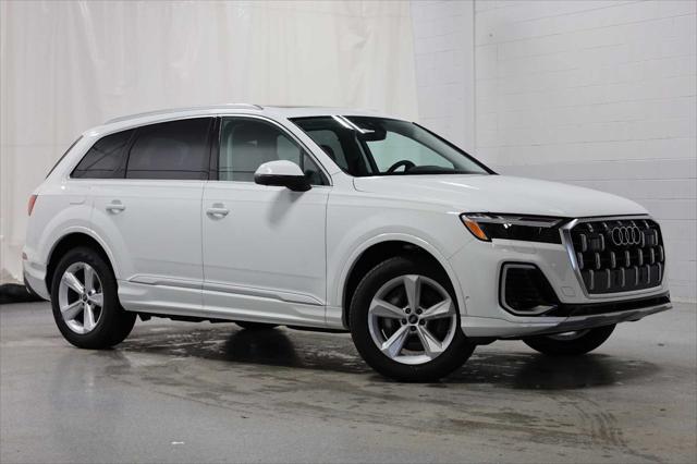 new 2025 Audi Q7 car, priced at $69,305