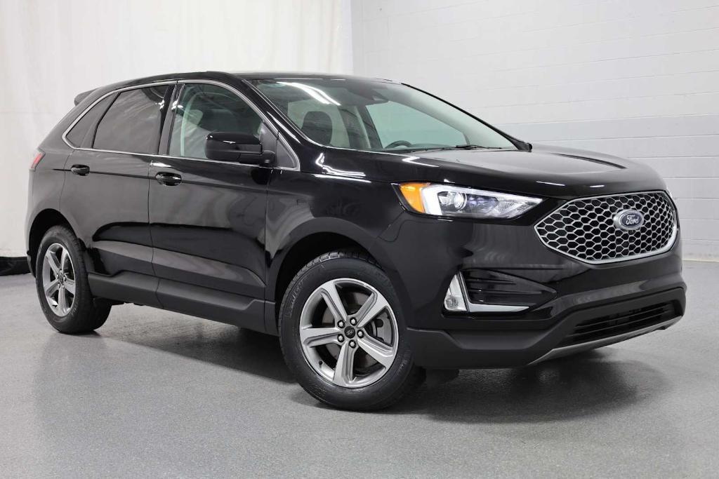 used 2024 Ford Edge car, priced at $34,999