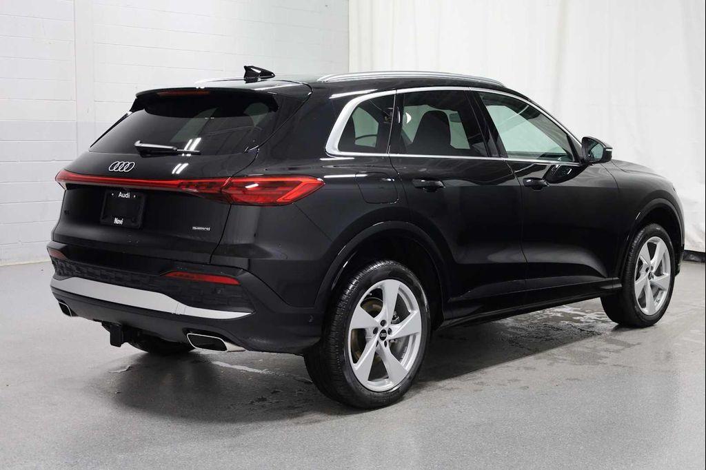 new 2025 Audi Q5 car, priced at $61,950
