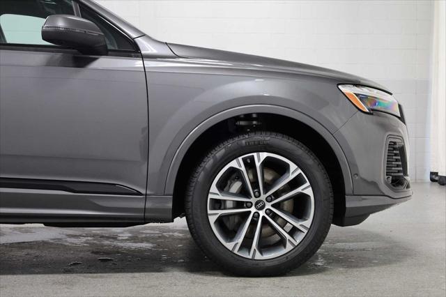 new 2025 Audi Q7 car, priced at $64,920
